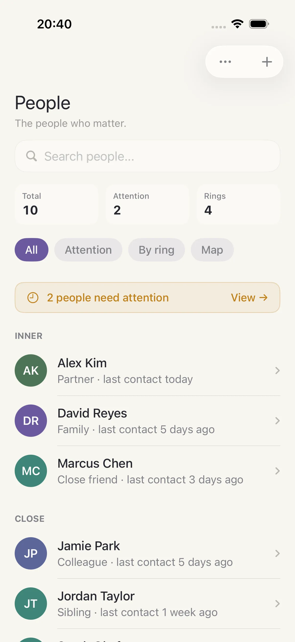 People screen in HourLife